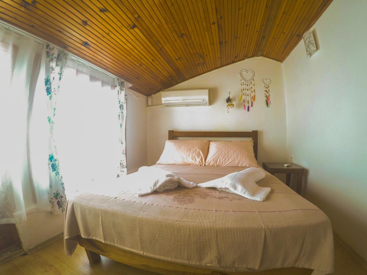 Bozcaada Boutique Bed & Breakfast Exterior photo