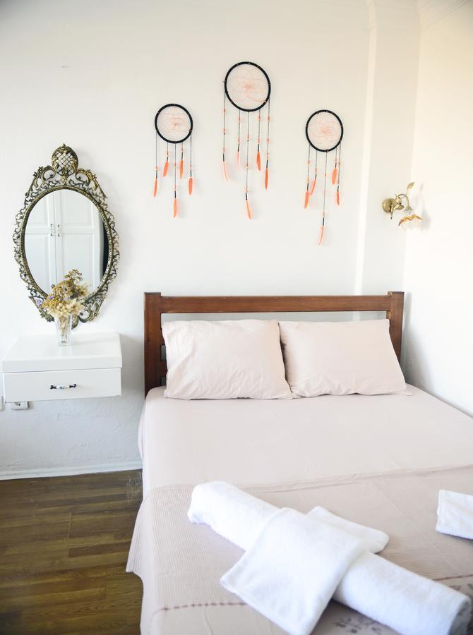 Bozcaada Boutique Bed & Breakfast Exterior photo